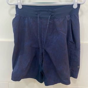 Lululemon men’s size small shorts